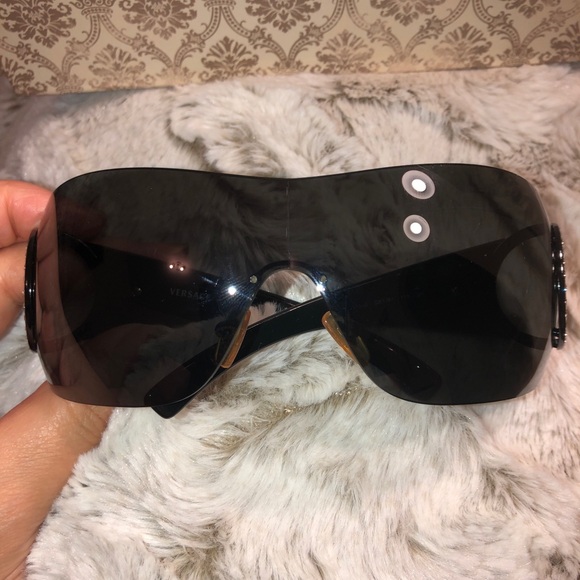 Versace sunglasses - Picture 8 of 10